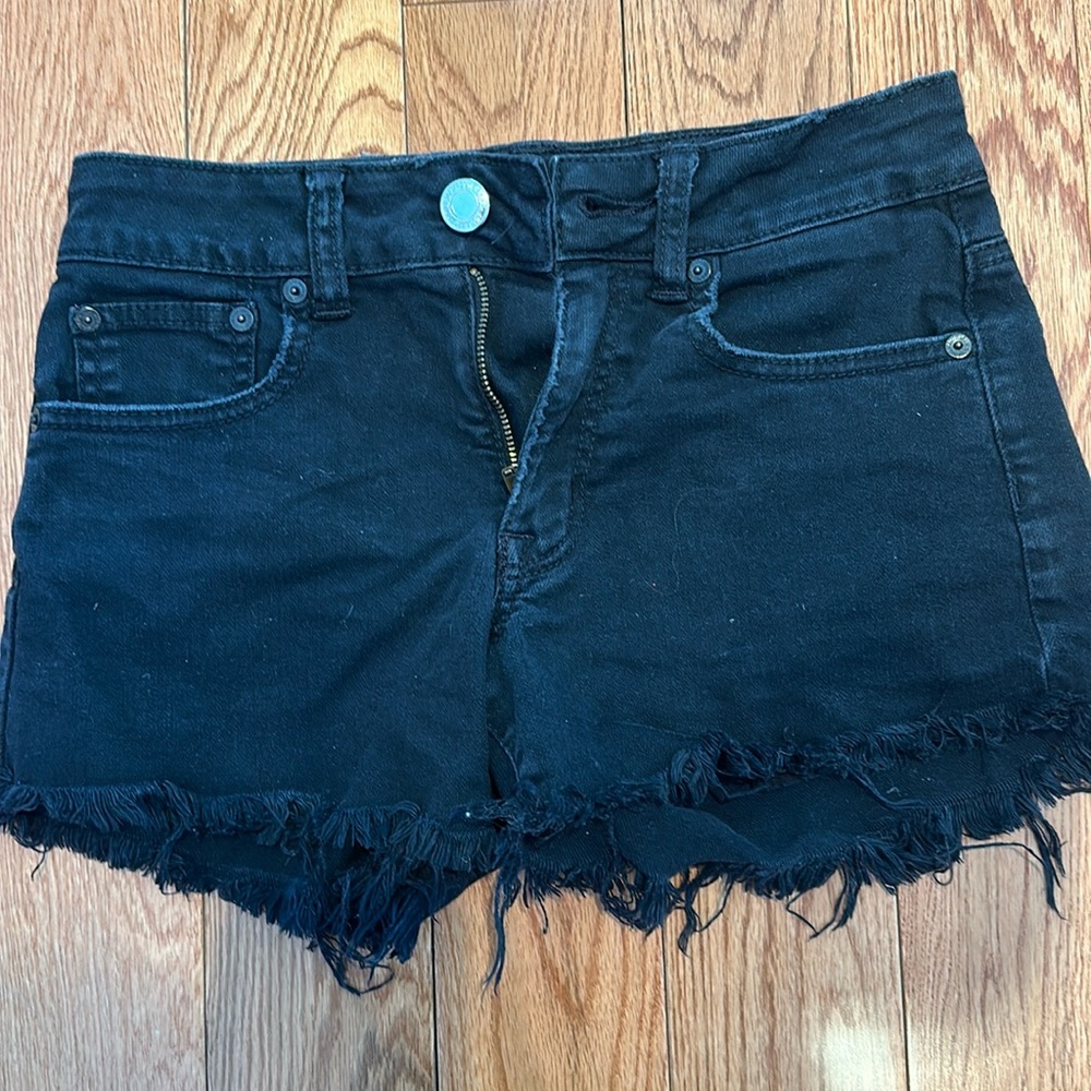 American Eagle black shorts